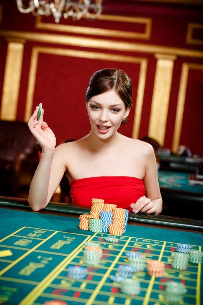 Tampilan beranda aplikasi nagaperak99 dengan menu sportsbook dan live casino